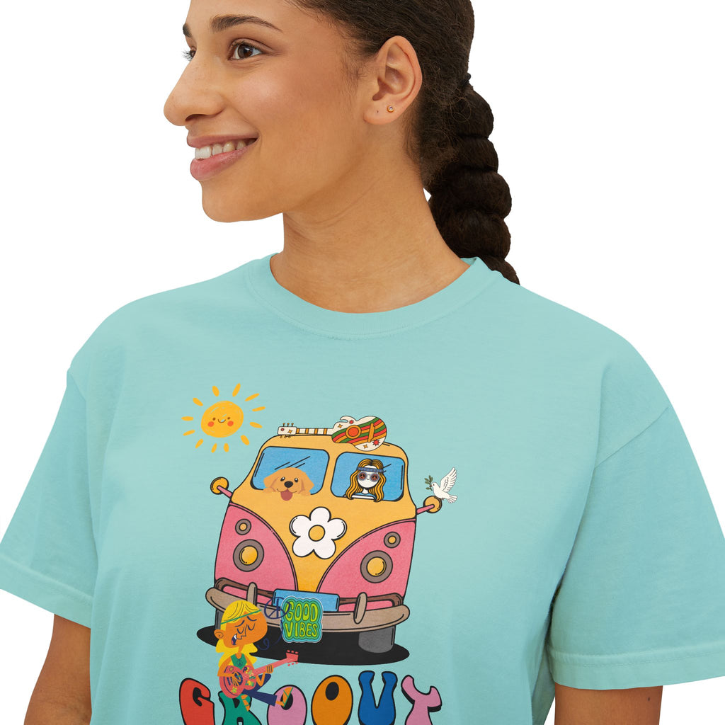 Adult Women's Boxy Tee:  Grove Out:  Peace and Love
