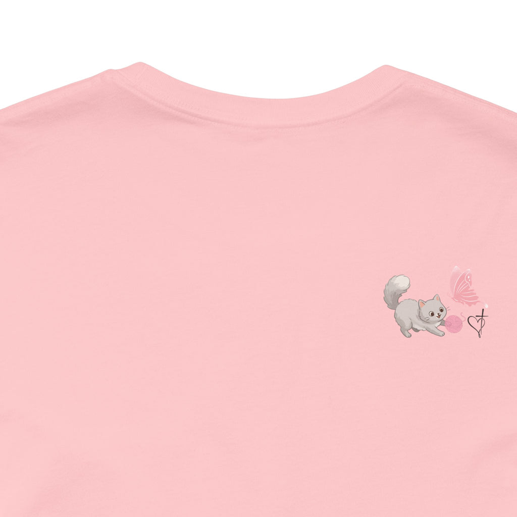 Cat Mom | Cute Kitten Heart T-Shirt – Cat Lover Gift – Plus Size Friendly Adult Female Mother's Day Gift