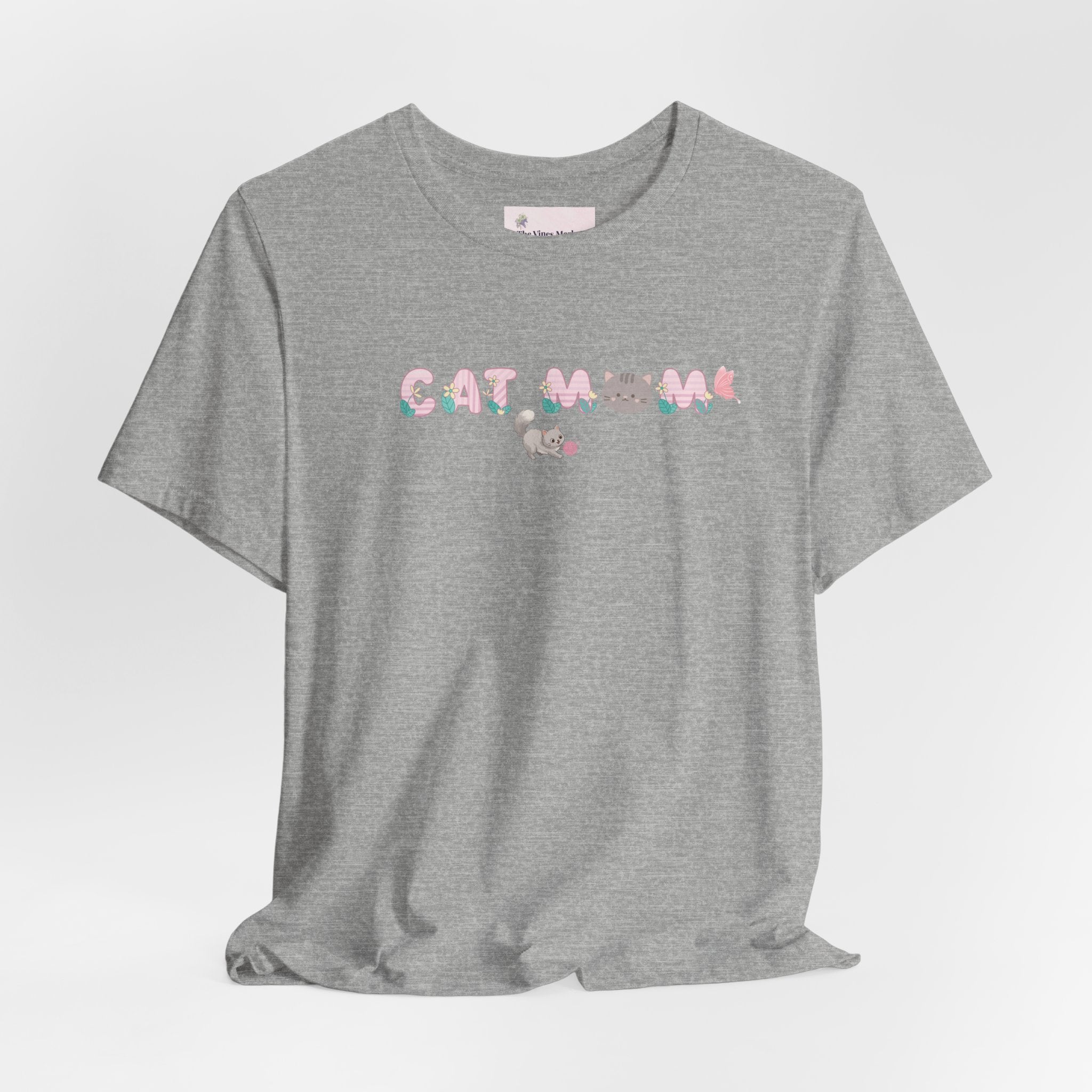 Cat Mom | Cute Kitten Heart T-Shirt – Cat Lover Gift – Plus Size Friendly Adult Female Mother's Day Gift